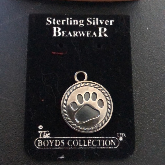 Boyd’s Bear Anniversary Pin & Silver Pendant Necklace - Picture 6 of 6